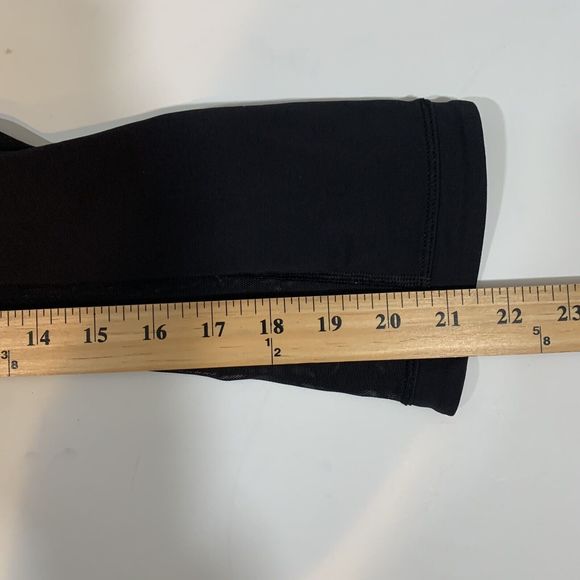 Lululemon Leggings Womens 6 Black Hit It 17’ Crop - Picture 5 of 6